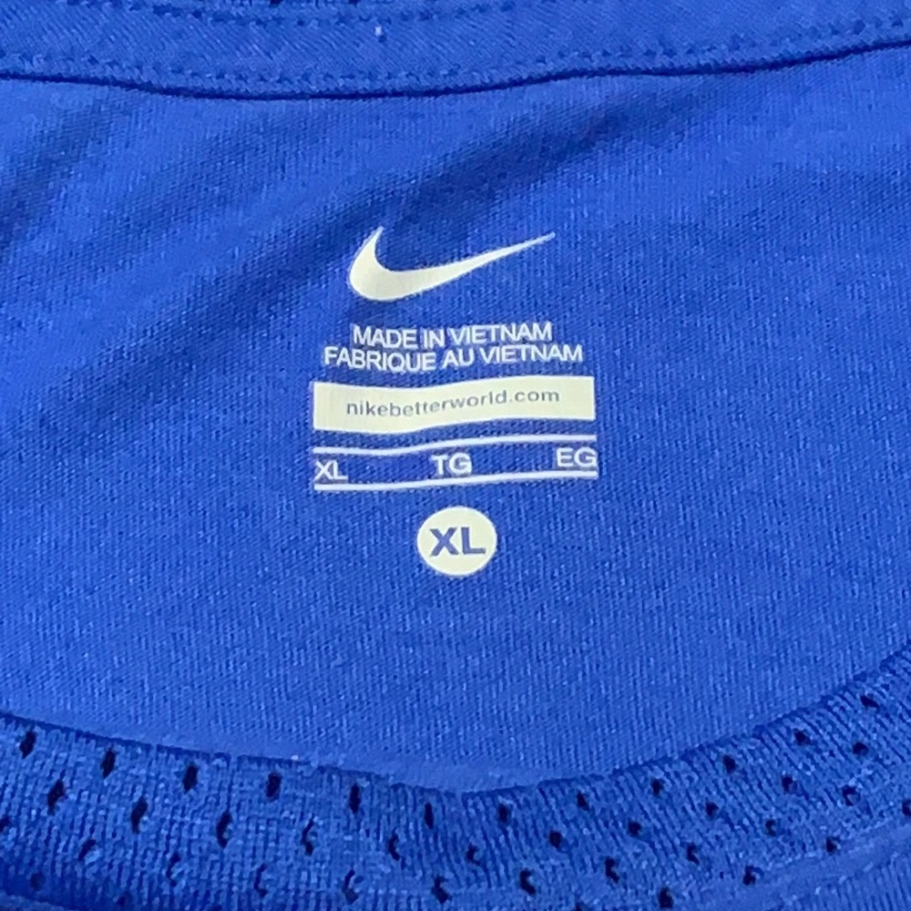 Nike “Ladies Fit” UK Shirt With Football Jersey Sleeves, EUC, Size XL - Picture 4 of 9